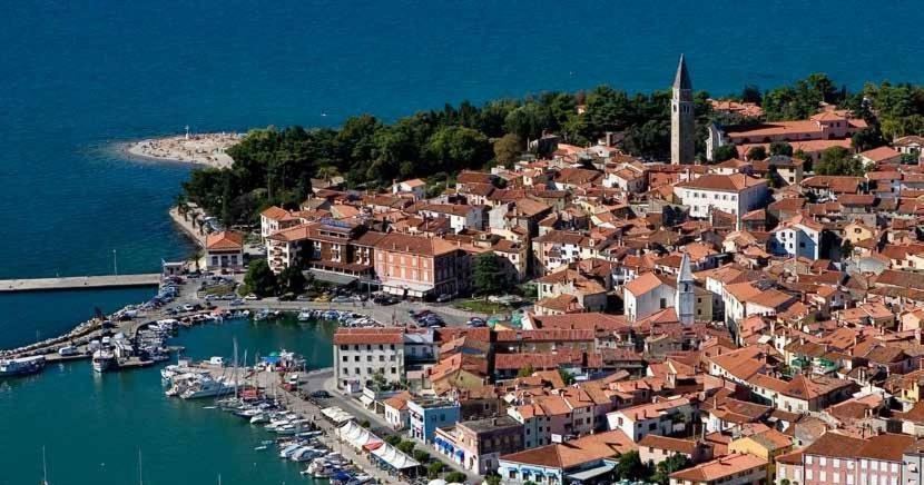 Cozy Apartments Buket In The Center Izola Exterior photo