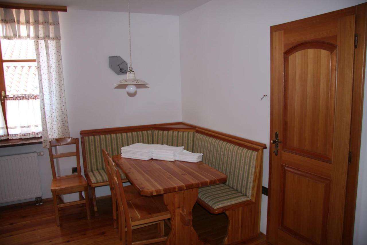 Cozy Apartments Buket In The Center Izola Exterior photo